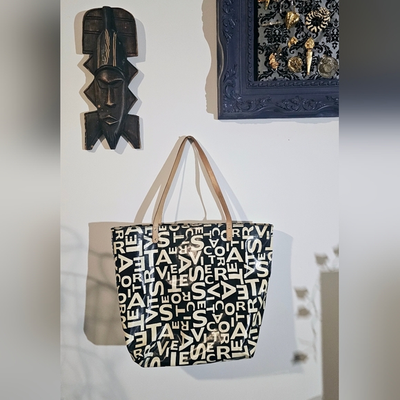 Victoria's Secret monogram Tote Bag From the Supermodel Essentials collection - Picture 3 of 12